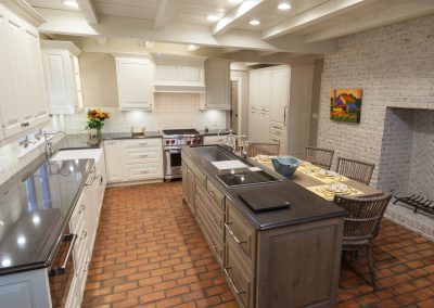 Capozzi Design Group Hunting Valley Traditional Kitchen-2